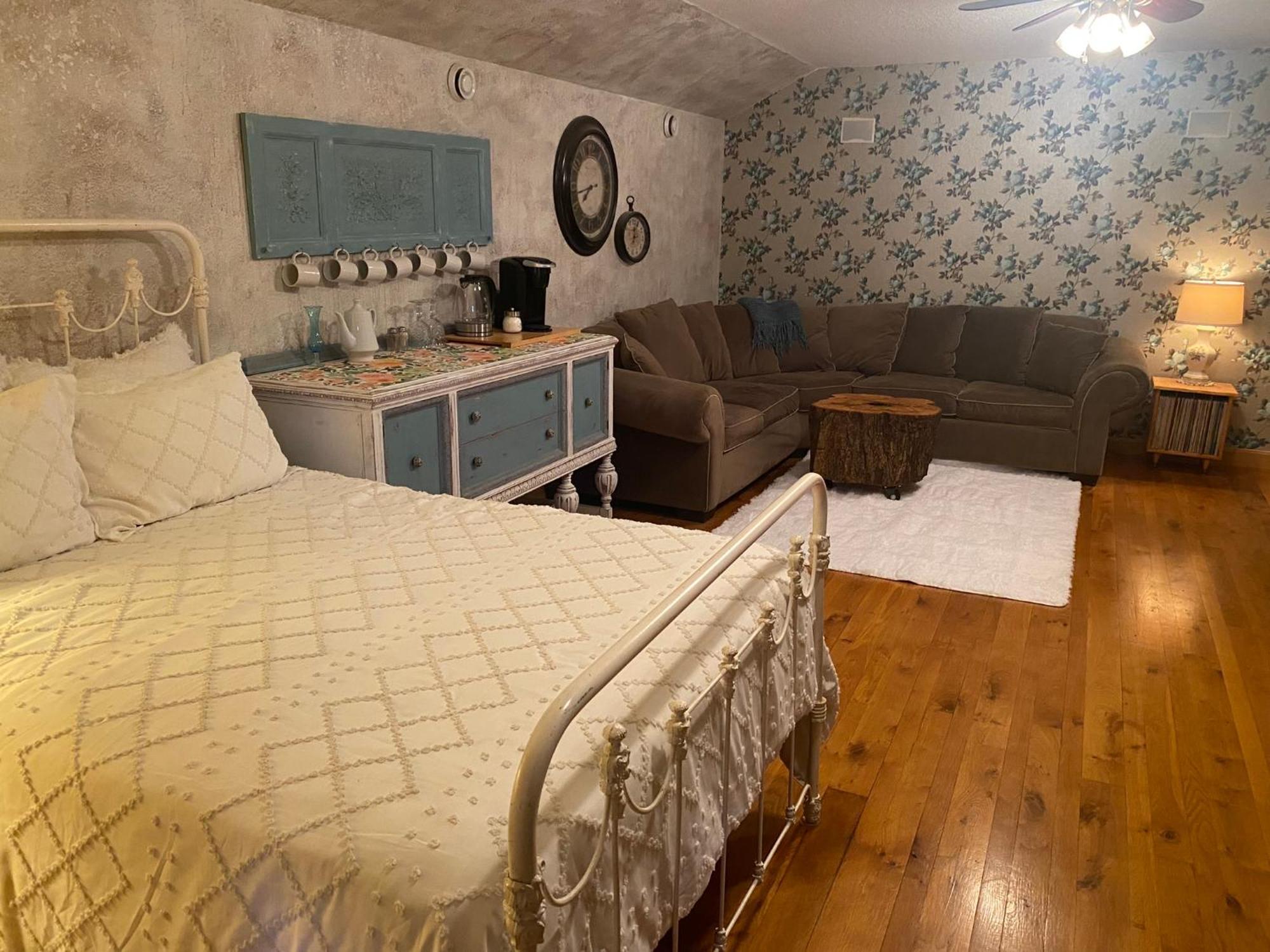 Bed And Breakfast Suite At The Wooded Retreat Pine City Εξωτερικό φωτογραφία