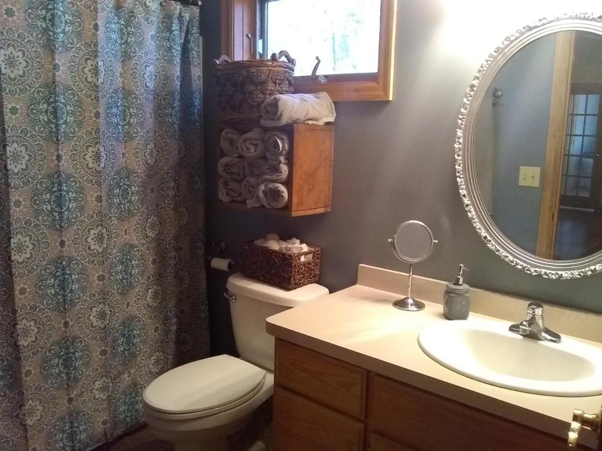 Bed And Breakfast Suite At The Wooded Retreat Pine City Δωμάτιο φωτογραφία