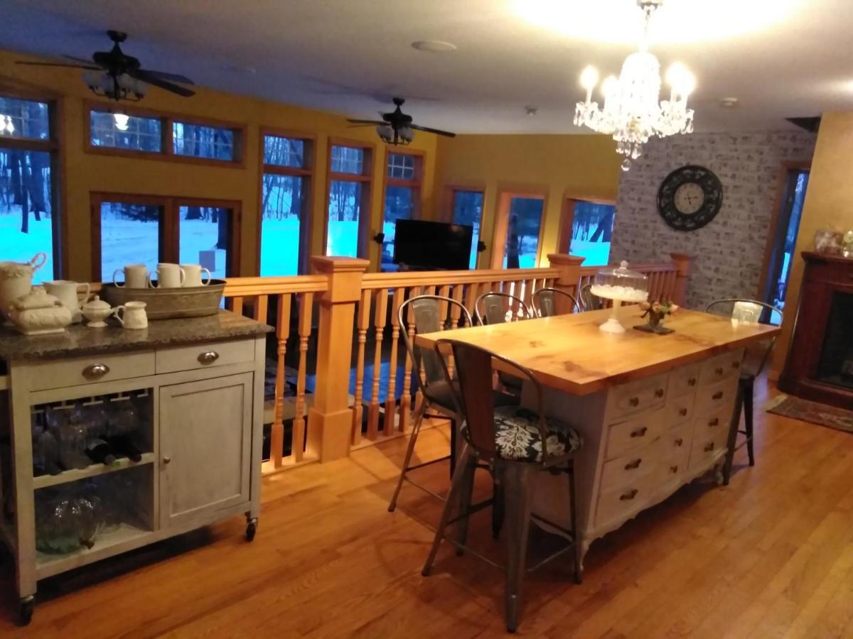 Bed And Breakfast Suite At The Wooded Retreat Pine City Δωμάτιο φωτογραφία